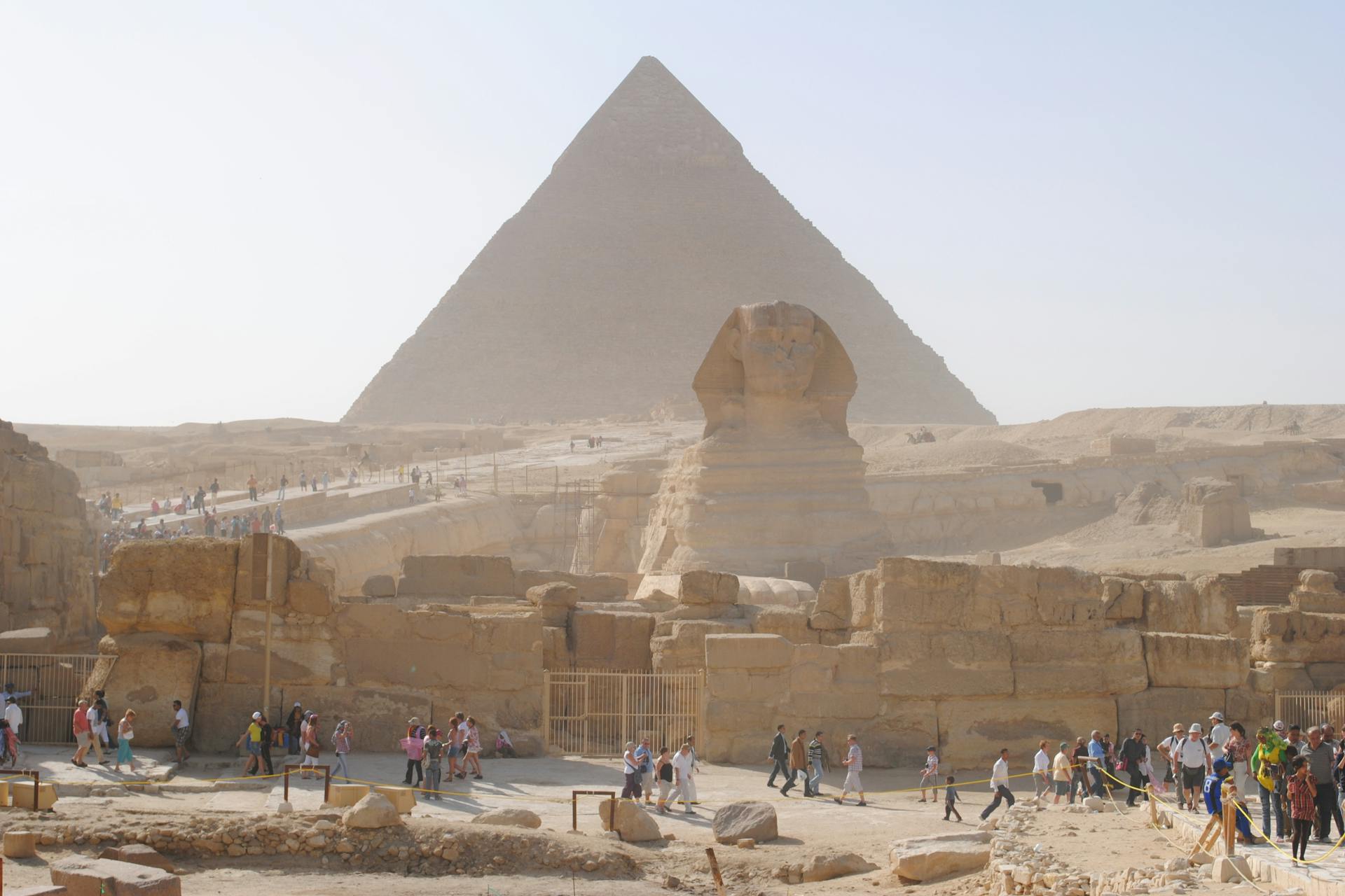 Day Tour To Giza Pyramids & Citadel and Old Cairo - الصورة 6