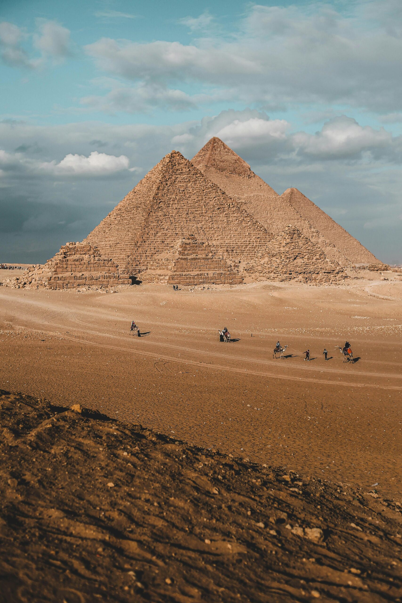 Half-Day Tour of Giza Pyramids and Sphinx from Cairo